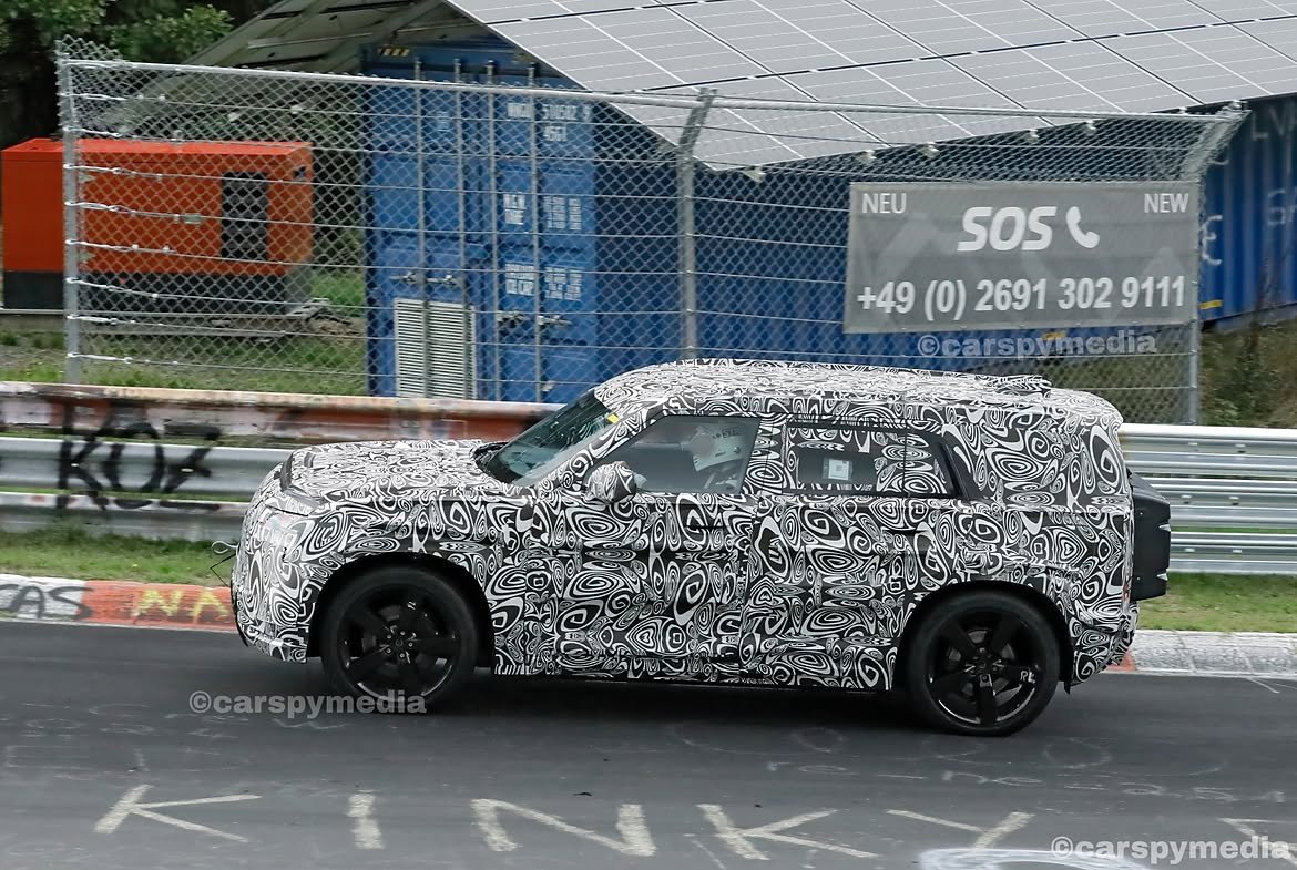 electric land rover defender spy shots (3)