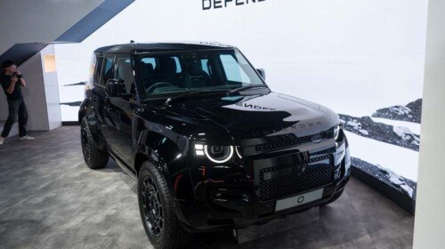 land rover Defender OCTA Black (4)