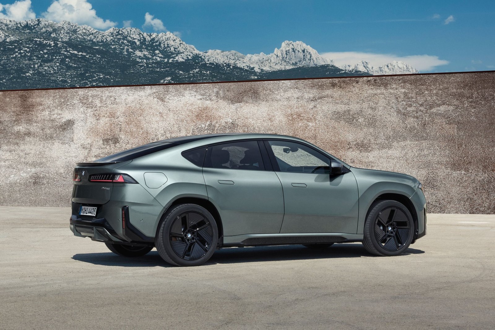 2027-bmw-ix4-50-xdrive