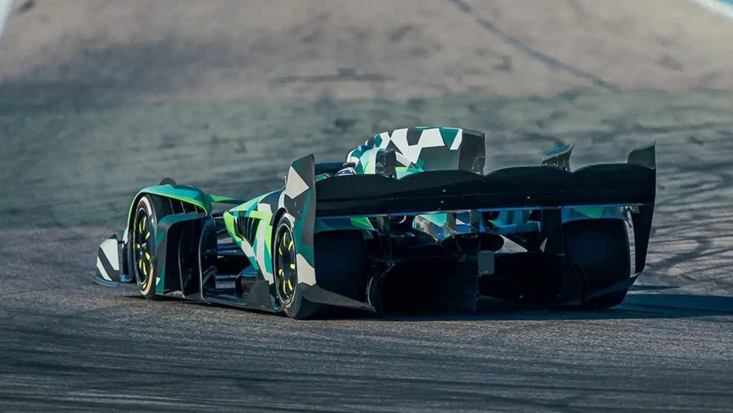 Aston Martin-single-seater track car (2)