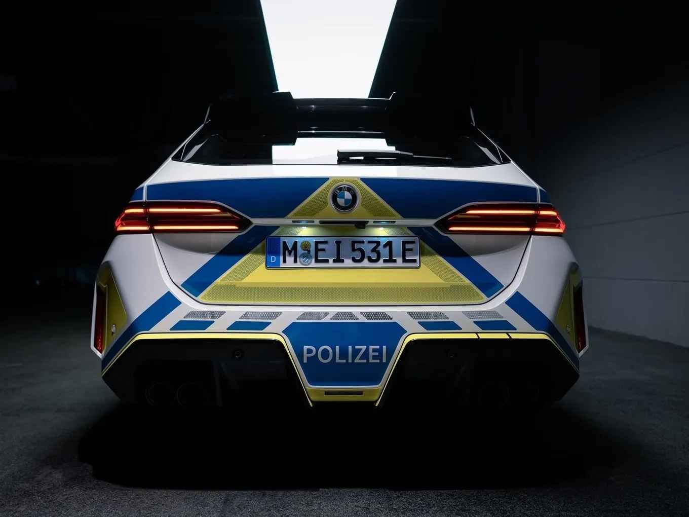 BMW-M5-Touring-Police-Germany (3)