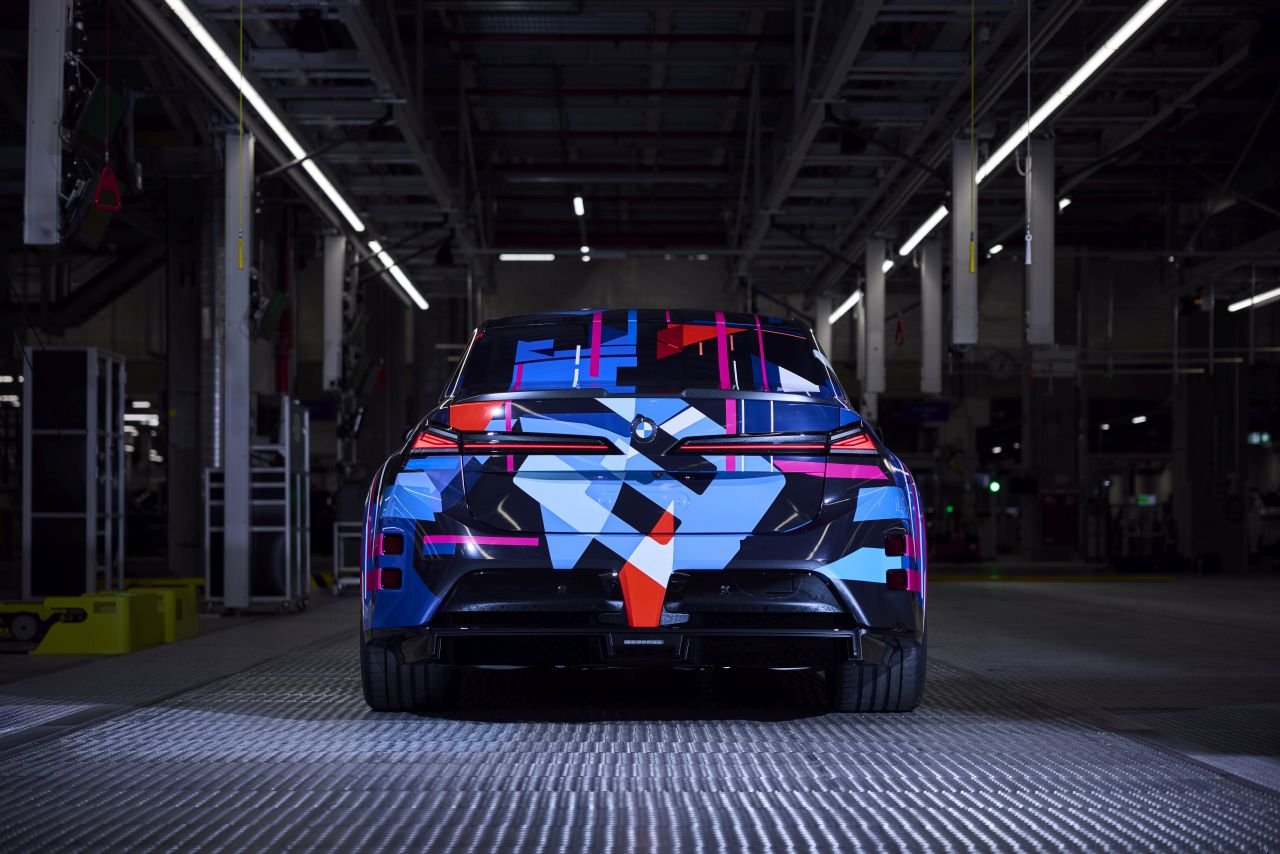 Electric BMW M3 teaser-1