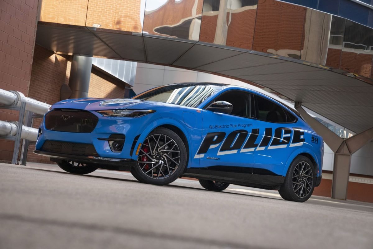Ford-Mustang-Mach-E-GT-Pilot-Police-Vehicle-1