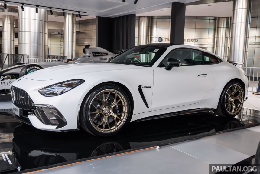 Mercedes-AMG GT 63 Pro