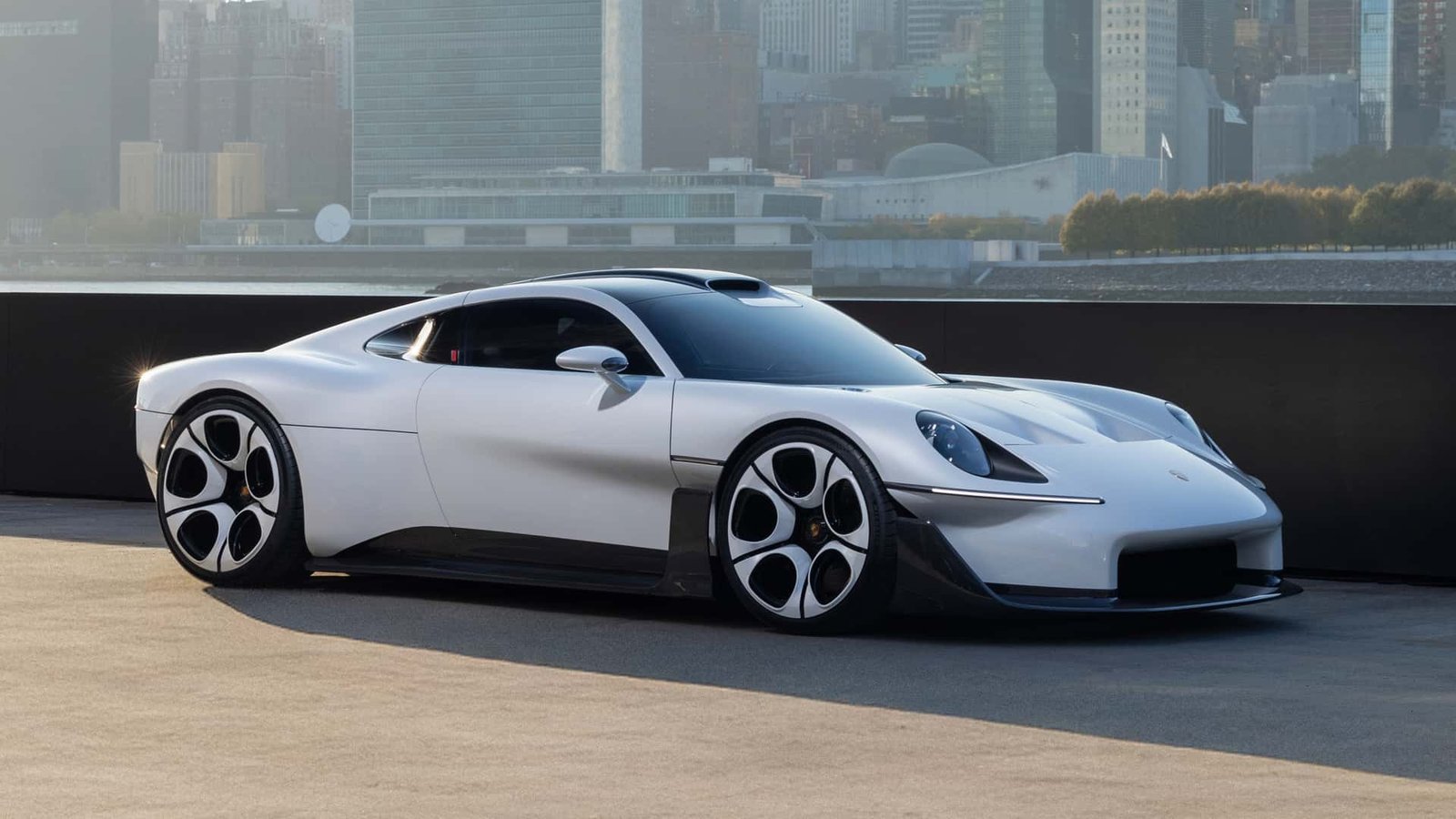Porsche Mission S