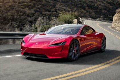 Tesla-Roadster-Prototype-2017-1