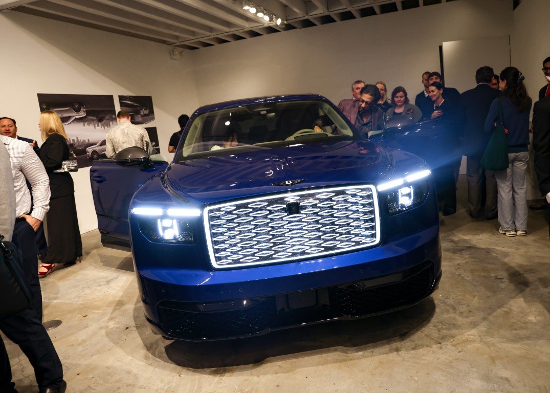 bentley torcal new york debut (Medium)