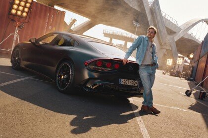 brad pitt-mercedes-amg GT 4-Door Coupe (3)