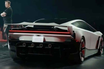 elon musk-new-tesla-roadster