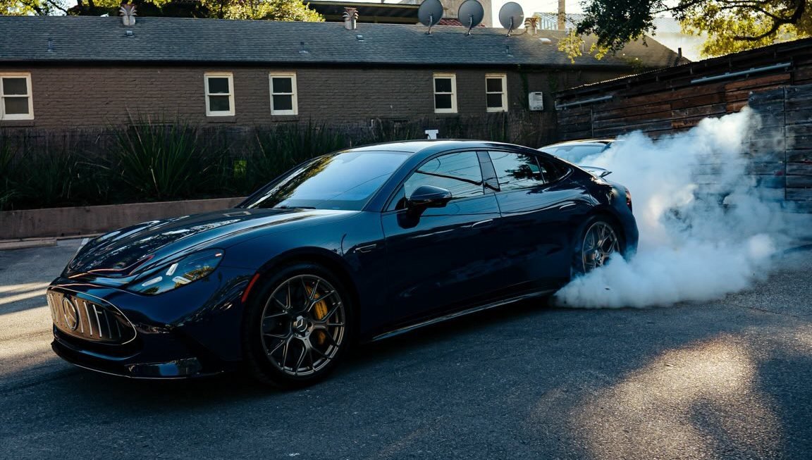 george russle-mercedes-amg-gt-4-door-coupe-burnout